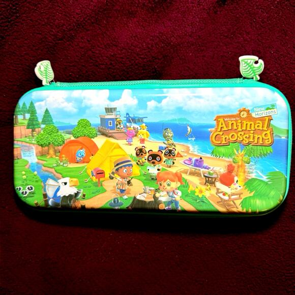 Nintendo Switch & Switch Lite Premium Vault Case Animal Crossing: New Horizons - Picture 2 of 6